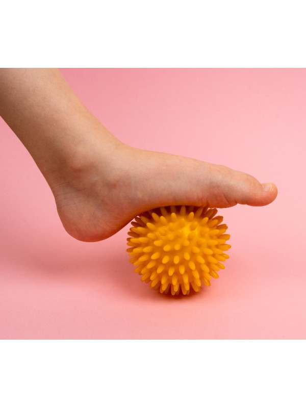 Piłka Rehabilitacyjna Z Kolcami Do Ćwiczeń Masażu 10 cm ArMedical