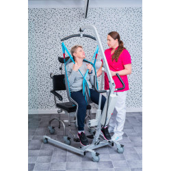 Podnośnik Jezdny Helios 150 Winncare – Kompaktowe Rozwiązanie Dla Profesjonalnej Opieki