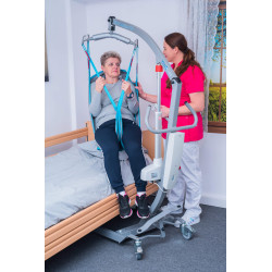 Podnośnik Jezdny Winn’Motion 175 Winncare – Wszechstronność i Komfort w Opiece Nad Pacjentami